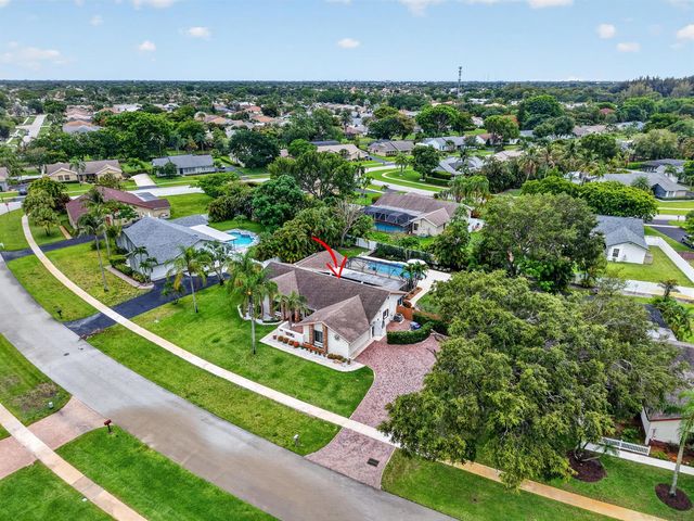 18232 104th Terrace S, Boca Raton, FL 33498