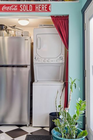 3404 N Albany Avenue, Chicago, IL 60618