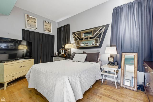 3404 N Albany Avenue, Chicago, IL 60618