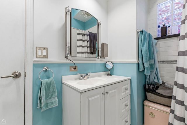 3404 N Albany Avenue, Chicago, IL 60618