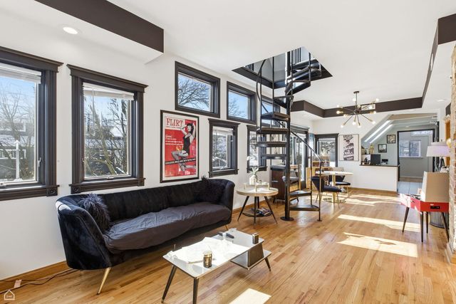 3404 N Albany Avenue, Chicago, IL 60618