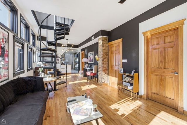 3404 N Albany Avenue, Chicago, IL 60618