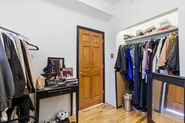 3404 N Albany Avenue, Chicago, IL 60618