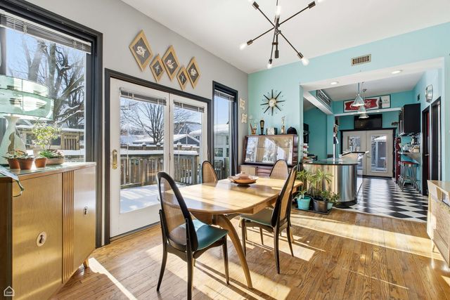 3404 N Albany Avenue, Chicago, IL 60618