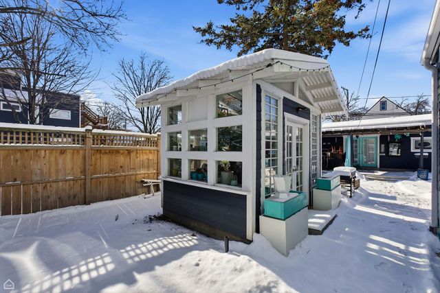 3404 N Albany Avenue, Chicago, IL 60618