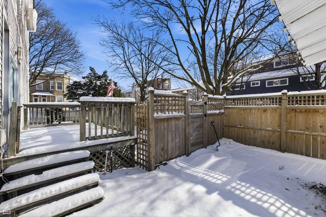 3404 N Albany Avenue, Chicago, IL 60618