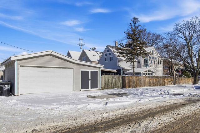 3404 N Albany Avenue, Chicago, IL 60618