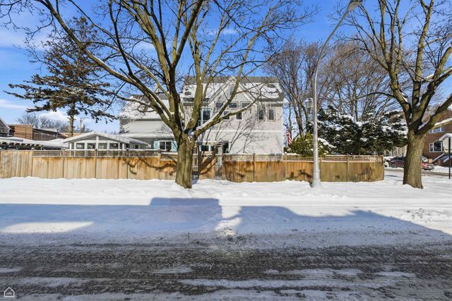 3404 N Albany Avenue, Chicago, IL 60618