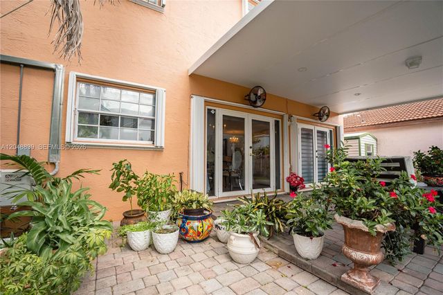 19702 NW 84th Place, Hialeah, FL 33015