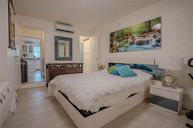 19702 NW 84th Place, Hialeah, FL 33015