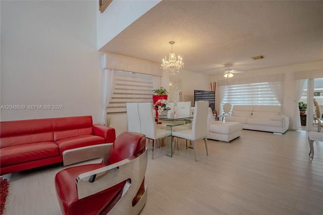 19702 NW 84th Place, Hialeah, FL 33015