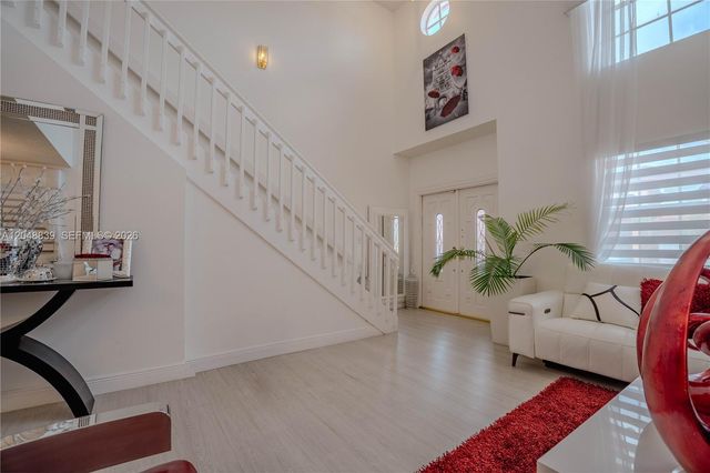19702 NW 84th Place, Hialeah, FL 33015