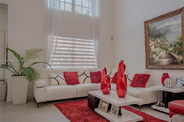 19702 NW 84th Place, Hialeah, FL 33015