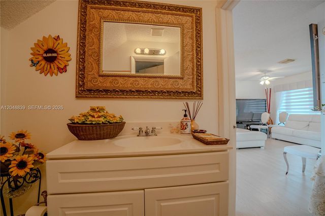 19702 NW 84th Place, Hialeah, FL 33015