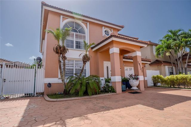 19702 NW 84th Place, Hialeah, FL 33015