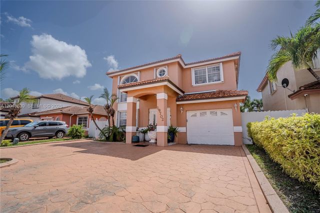19702 NW 84th Place, Hialeah, FL 33015