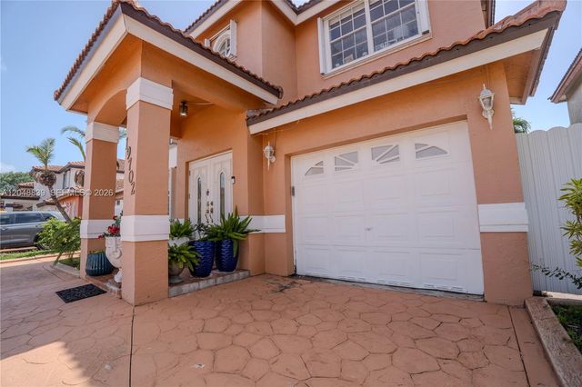 19702 NW 84th Place, Hialeah, FL 33015