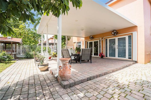 19702 NW 84th Place, Hialeah, FL 33015