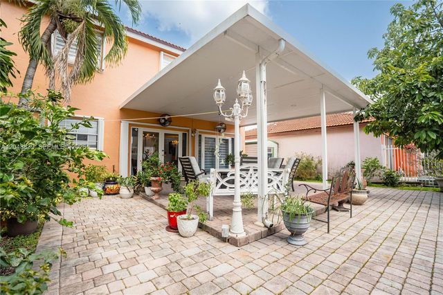 19702 NW 84th Place, Hialeah, FL 33015