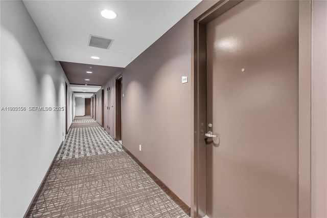 60 SW 13th St 3416, Miami, FL 33130