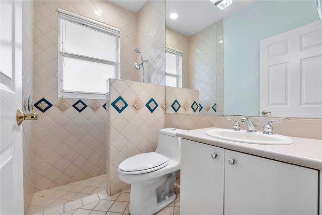 11940 NW 9th Street, Coral Springs, FL 33071