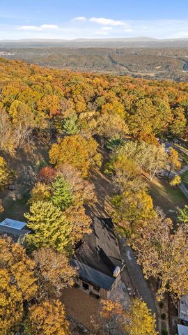 1815 Lula Lake Road, Lookout Mountain, GA 30750