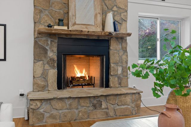 1815 Lula Lake Road, Lookout Mountain, GA 30750