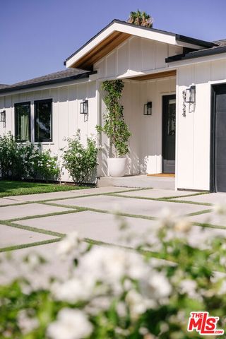 5724 Saloma Avenue, Sherman Oaks, CA 91411