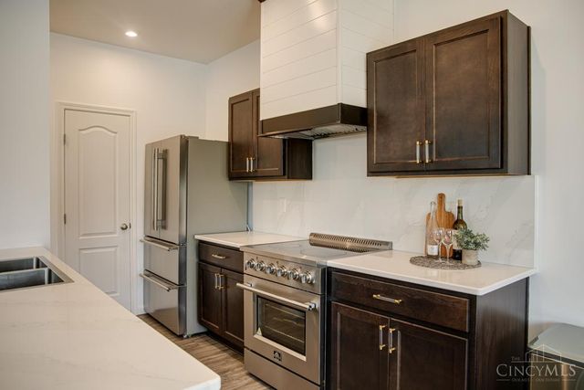 1514 Summerview Lane, Miami Twp, OH 45150