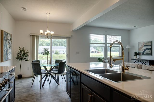 1514 Summerview Lane, Miami Twp, OH 45150