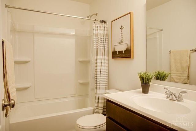 1514 Summerview Lane, Miami Twp, OH 45150