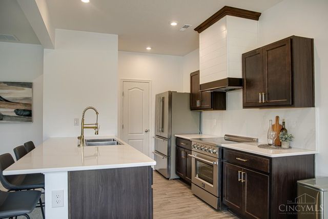 1514 Summerview Lane, Miami Twp, OH 45150