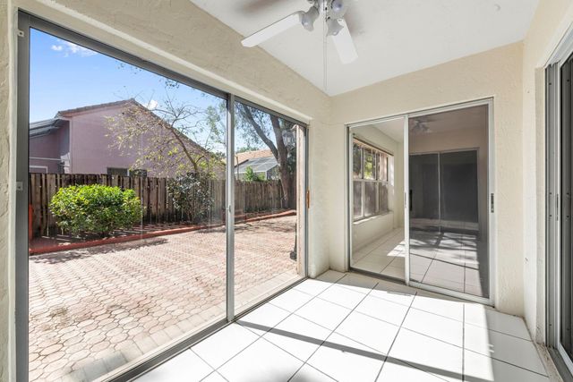 10320 NW 10th Court, Plantation, FL 33322