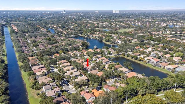 10320 NW 10th Court, Plantation, FL 33322