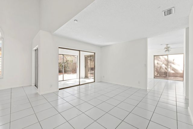 10320 NW 10th Court, Plantation, FL 33322