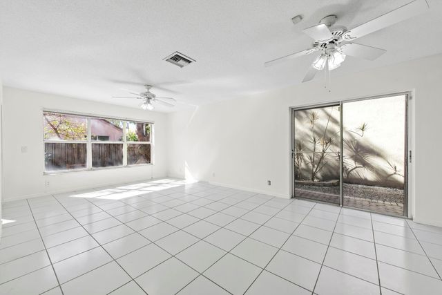 10320 NW 10th Court, Plantation, FL 33322