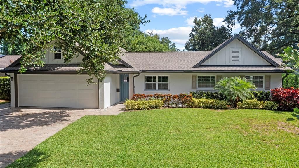 Image 1 of property listing at 2433 WHITEHALL CIRCLE, Winter Park, FL 32792