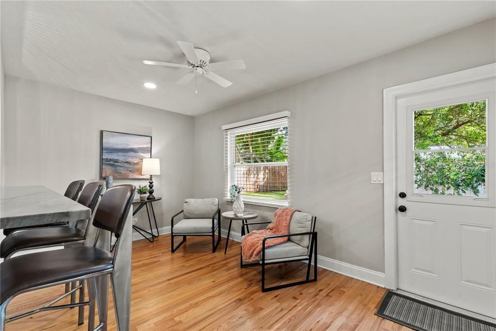 Image 13 of property listing at 2433 WHITEHALL CIRCLE, Winter Park, FL 32792