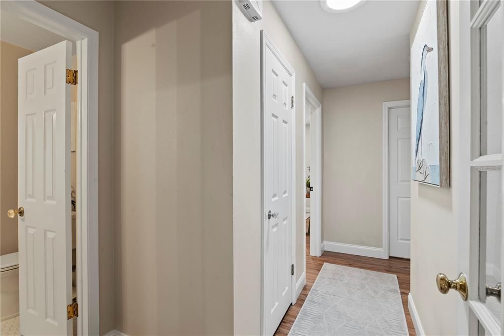 Image 19 of property listing at 2433 WHITEHALL CIRCLE, Winter Park, FL 32792