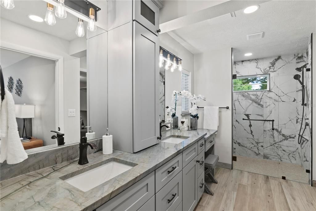 Image 21 of property listing at 2433 WHITEHALL CIRCLE, Winter Park, FL 32792