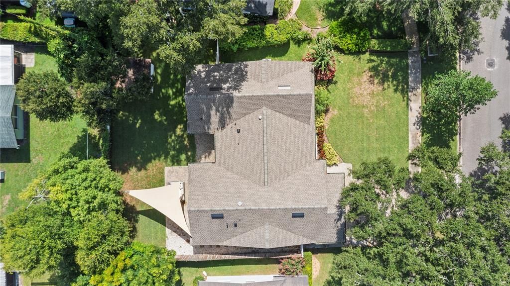 Image 37 of property listing at 2433 WHITEHALL CIRCLE, Winter Park, FL 32792