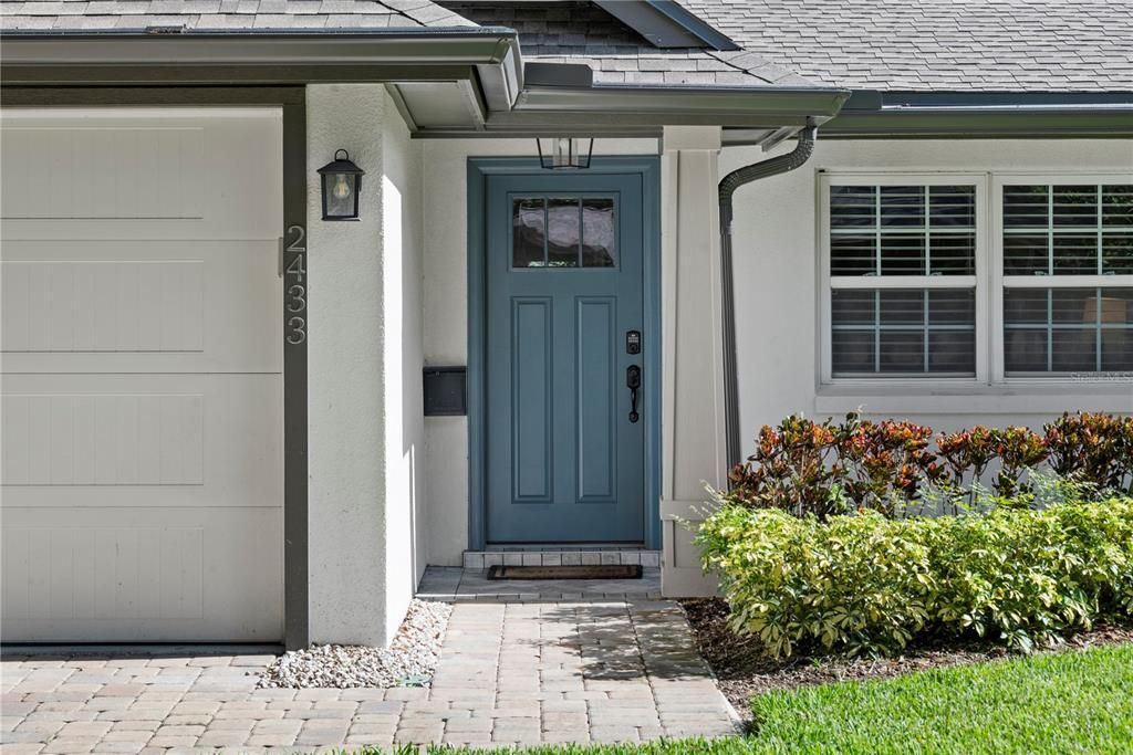 Image 4 of property listing at 2433 WHITEHALL CIRCLE, Winter Park, FL 32792