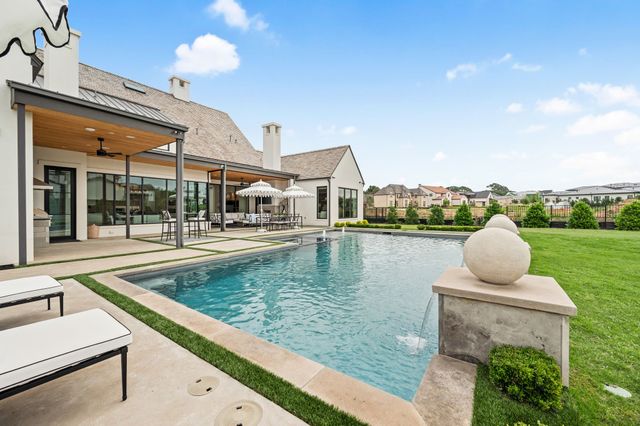 805 Stacy Drive, Southlake, TX 76092
