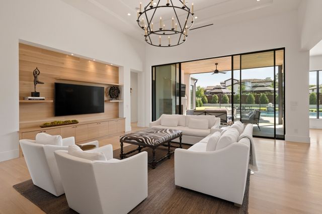 805 Stacy Drive, Southlake, TX 76092