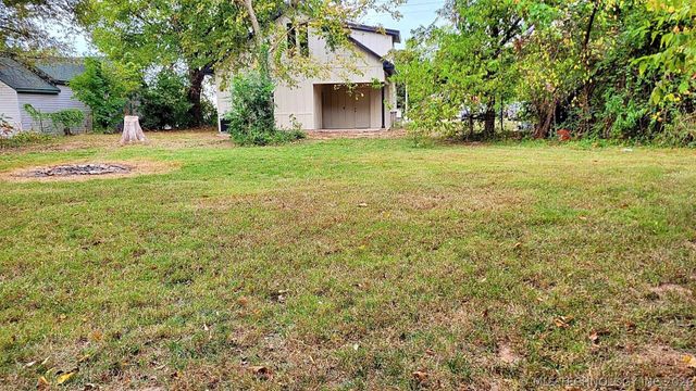1309 S 3rd Street, Stilwell, OK 74960