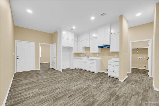 706 N 25th Street, Mission, TX 78574