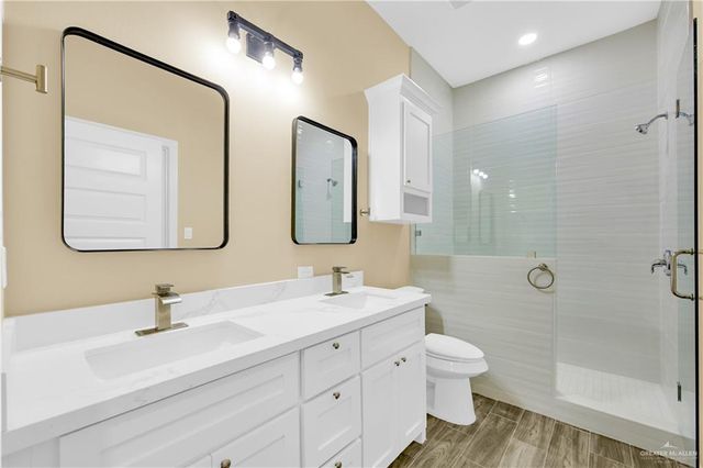 706 N 25th Street, Mission, TX 78574