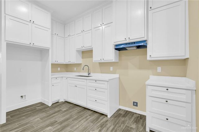 706 N 25th Street, Mission, TX 78574