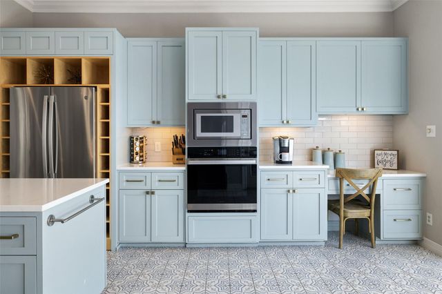 5214 McCormick Mountain DR, Austin, TX 78734