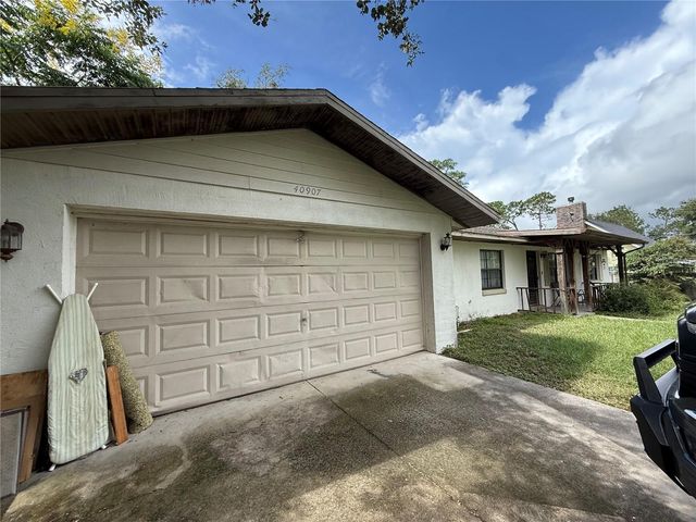 40907 W 3RD AVENUE, Umatilla, FL 32784